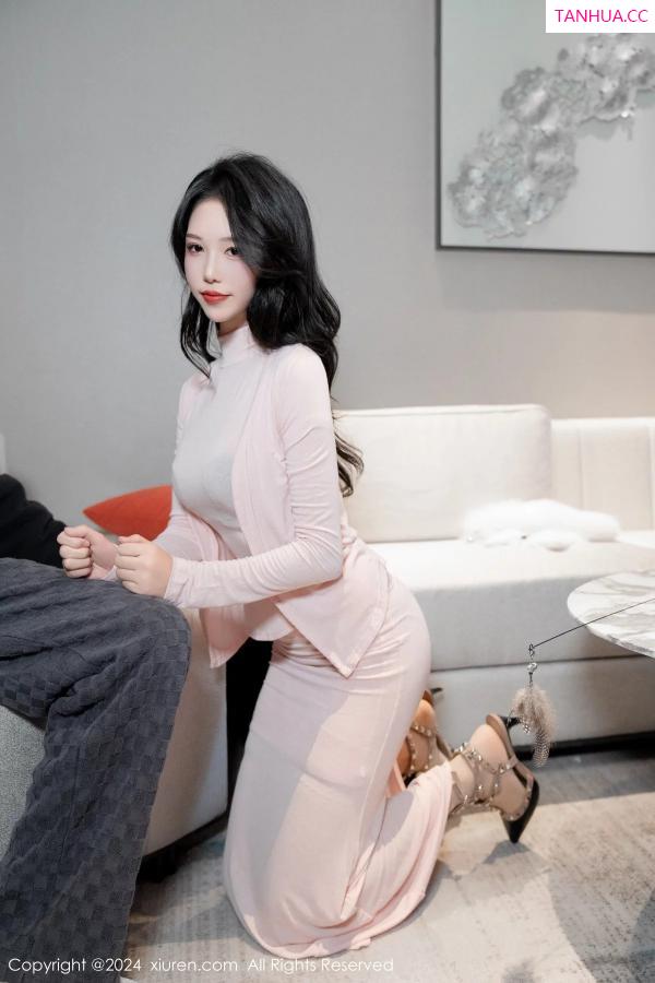 陈若依 抖娘利世 [XiuRen]高清写真图 2024.01.11 No.7945 利世 丝袜美腿第17张图片
